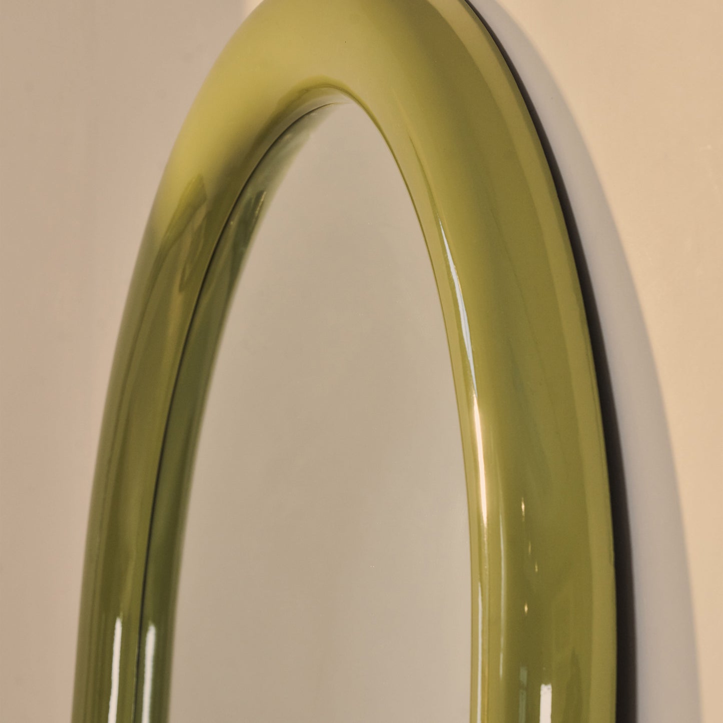 Obsidian - Specchio Grande ad Arco Lunghezza Intera Verde Oliva Lucido 200cm x 120cm