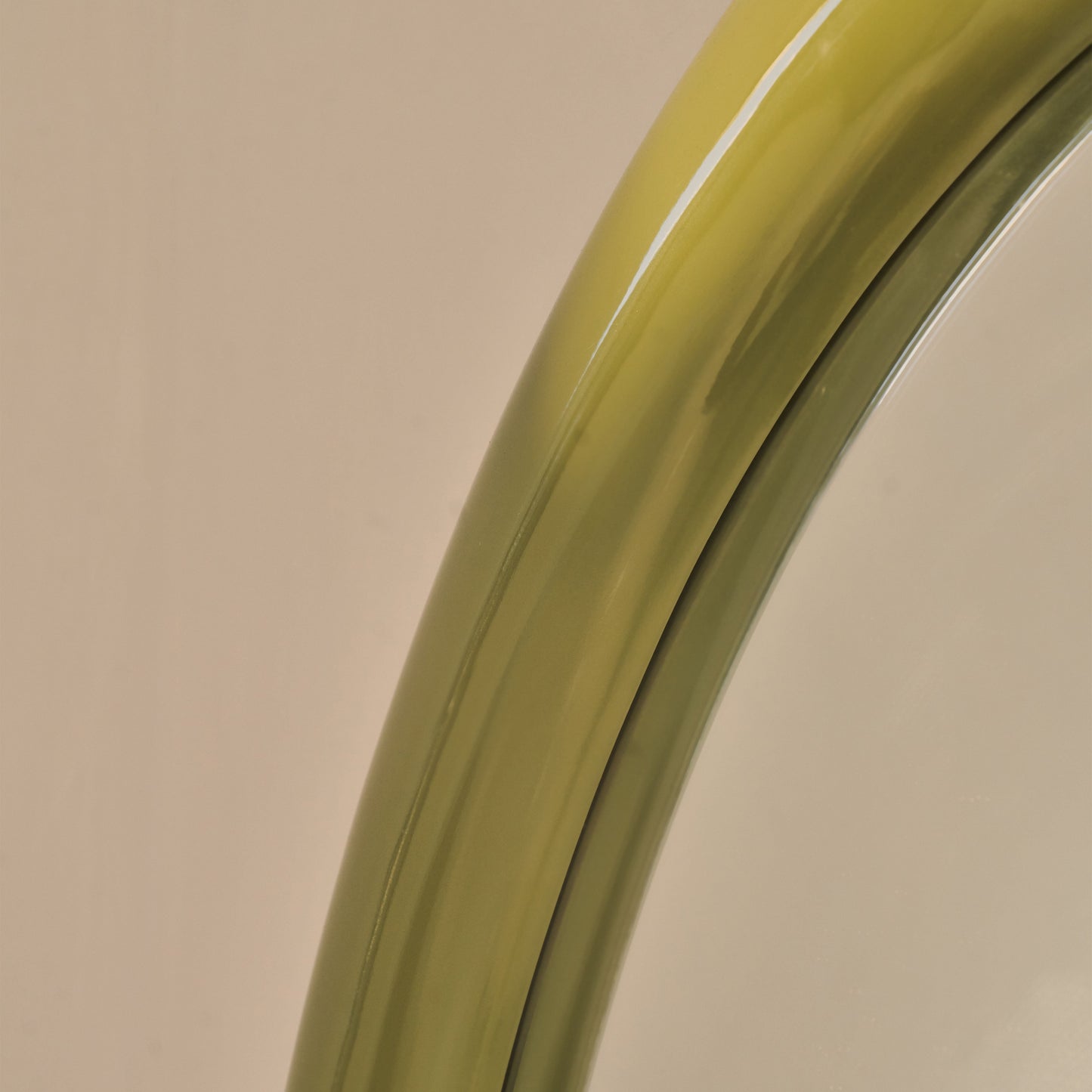 Obsidian - Specchio Grande ad Arco Lunghezza Intera Verde Oliva Lucido 200cm x 120cm