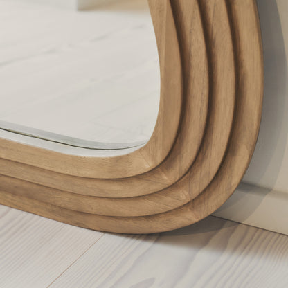 Luciana - Specchio Grande a Figura Intera con Cornice Ondulata in Legno Caldo 180cm x 105cm