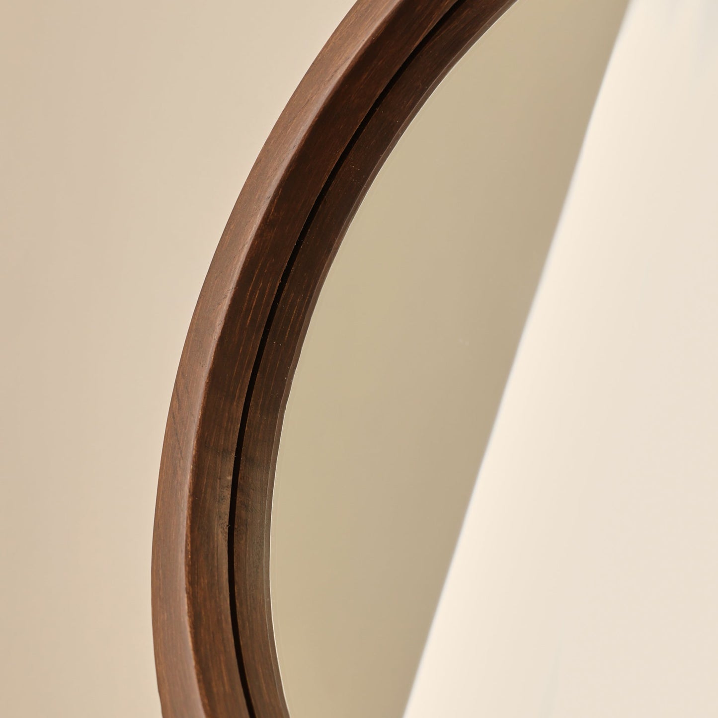 Arden - Specchio da Parete Rotondo in Legno Scuro 40cm x 40cm