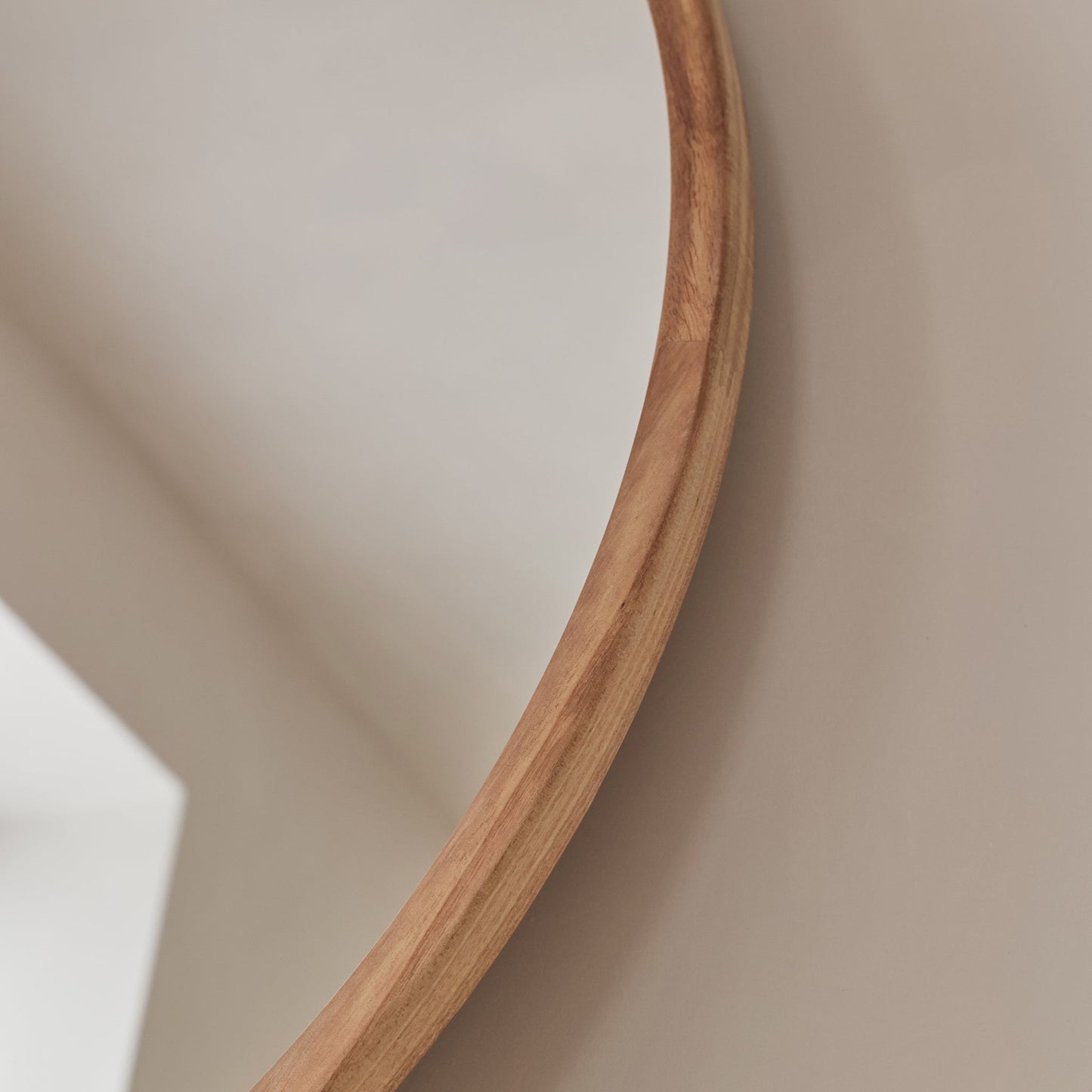 Arden - Specchio da Parete Rotondo in Legno Chiaro Grande 90cm x 90cm
