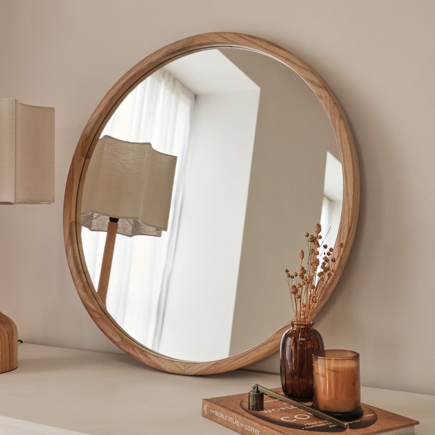 Arden - Specchio da Parete Rotondo in Legno Chiaro 70cm x 70cm