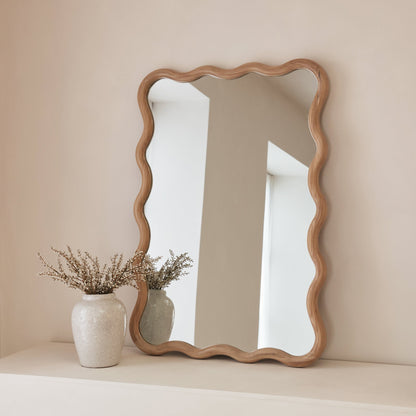 Marea - Specchio da Parete Retro Ondulato in Legno Chiaro 100cm x 70cm