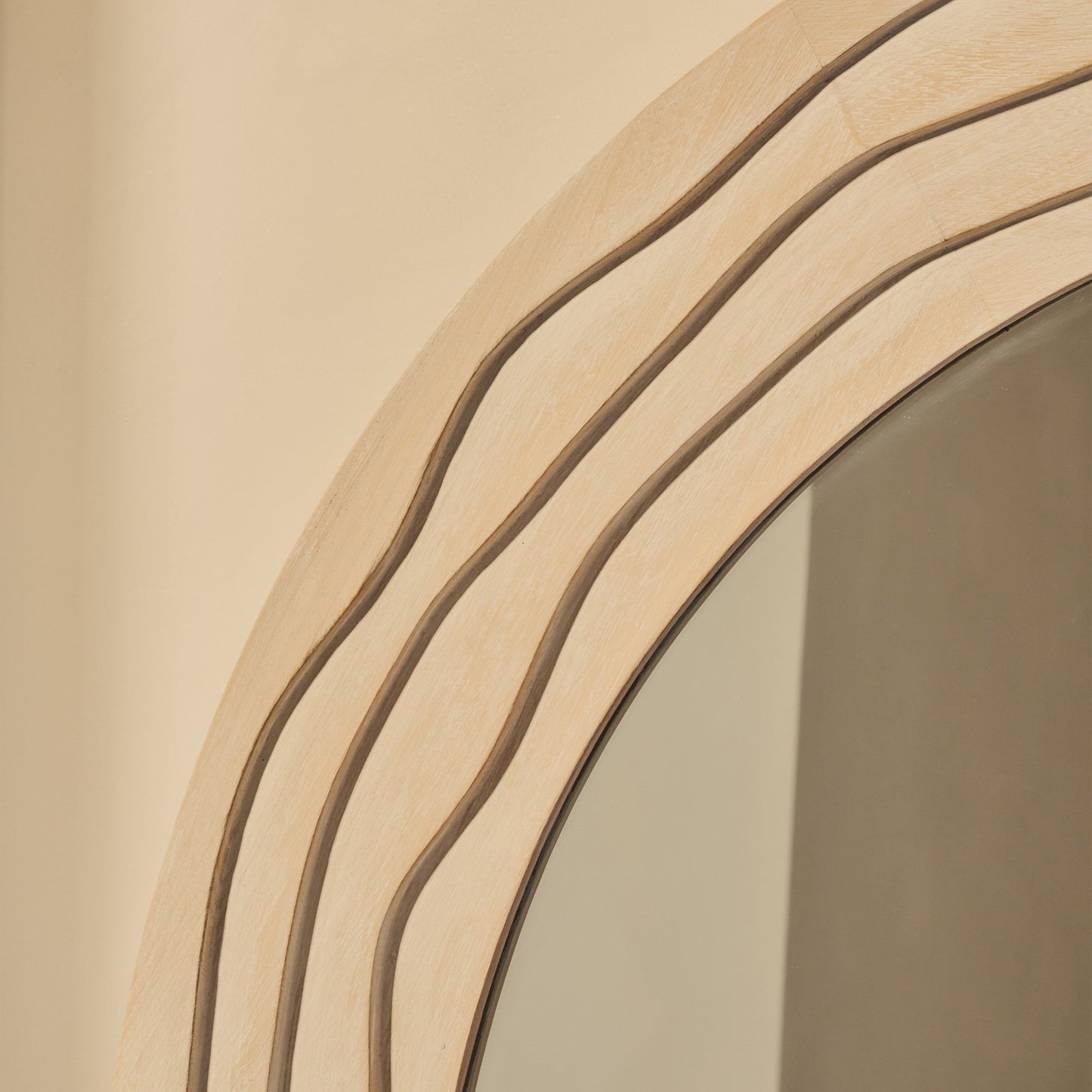 Lucelle - Grande Specchio ad Arco Full Length in Legno Decapato Bianco 180cm x 120cm