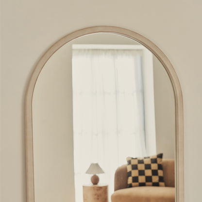 Arden - Specchio in Legno ad Arco a Figura Intera Color Cemento 160cm x 60cm