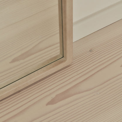 Arden - Specchio in Legno a Figura Intera Color Cemento 140cm x 45cm