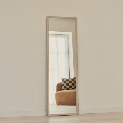 Arden - Specchio in Legno a Figura Intera Color Cemento 140cm x 45cm