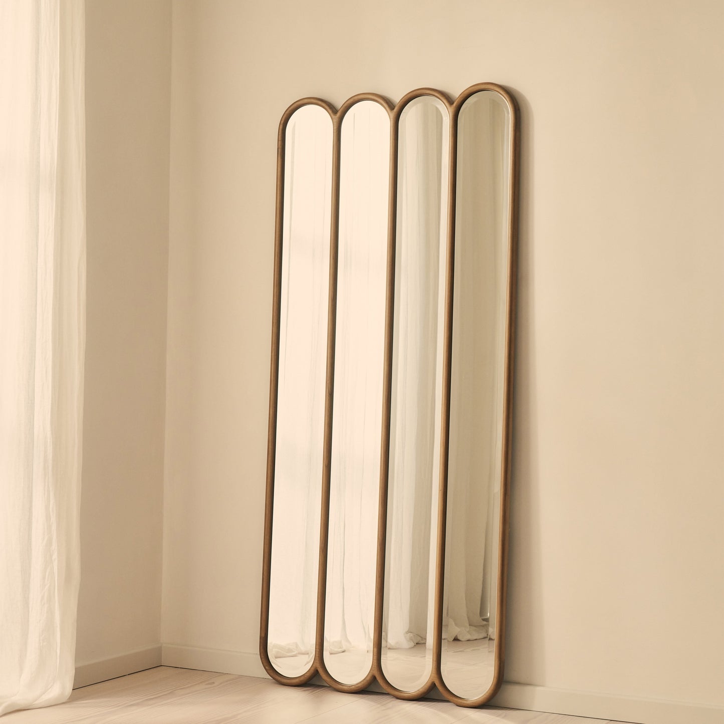 Reims - Specchio ad Arco in Legno con Pannelli in Legno Caldo 180cm x 80cm
