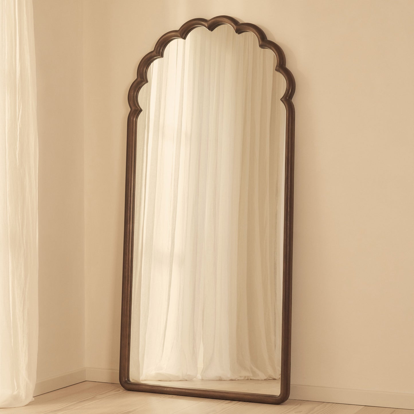 Safi - Specchio Grande ad Arco in Legno Scuro a Figura Intera 190cm x 90cm
