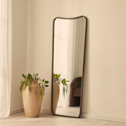 Louis - Specchio in Metallo Curvo a Figura Intera Bronzo Anticato 160cm x 60cm