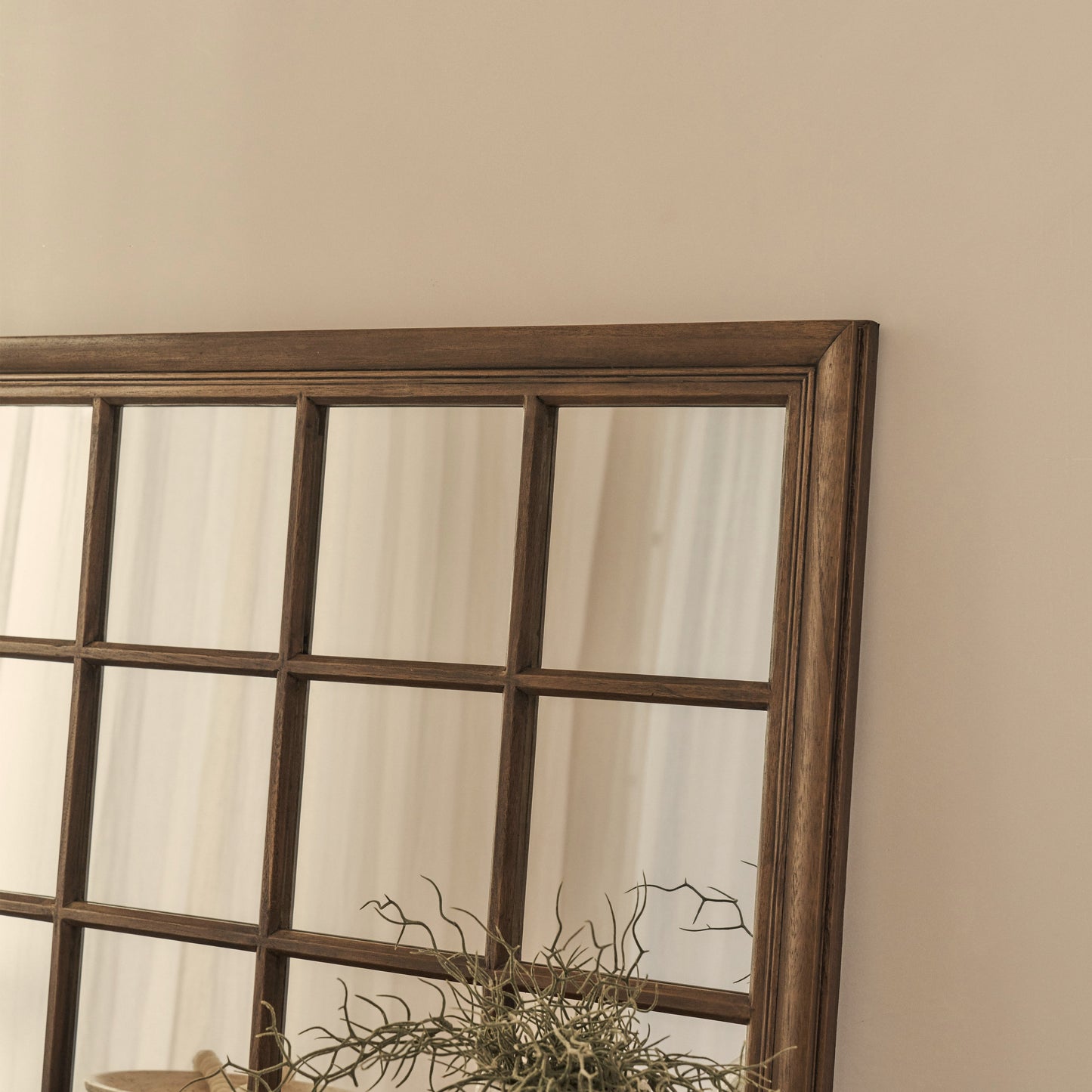 Sasha - Specchio a Finestra Rettangolare Shabby Chic in Legno Scuro 134cm x 70cm