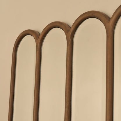 Reims - Specchio in Legno ad Arco con Pannelli in Legno Caldo 120 cm x 80 cm