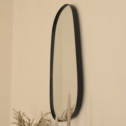 Ava - Specchio Irregolare a Forma di Pietra Nero 75cm x 45cm