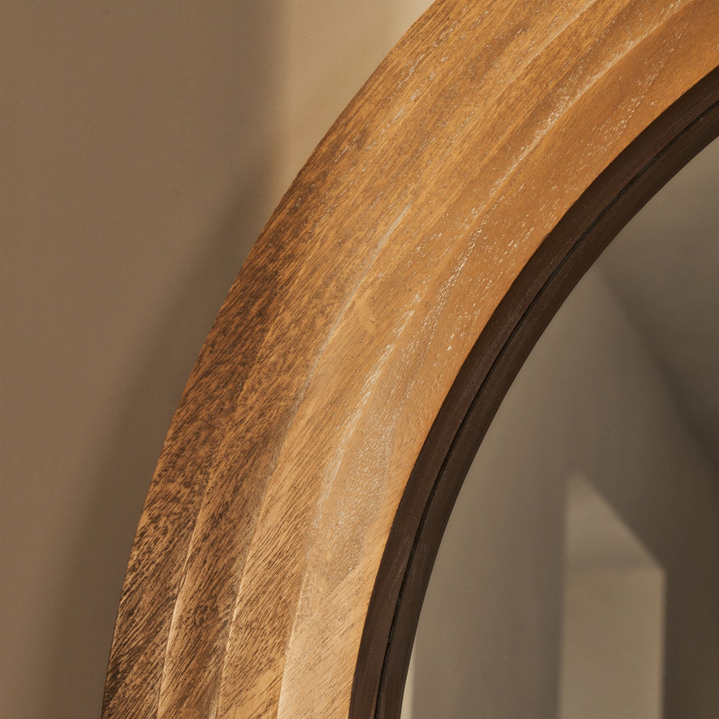 Luciana - Specchio Sopracamino ad Arco in Legno Lavato 120cm x 100cm