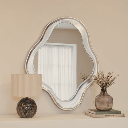 Riva - Specchio Irregolare a Forma di Laghetto in Cromo Spazzolato 98cm x 89cm