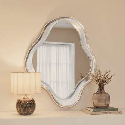 Riva - Specchio Irregolare a Forma di Laghetto in Cromo Spazzolato 98cm x 89cm