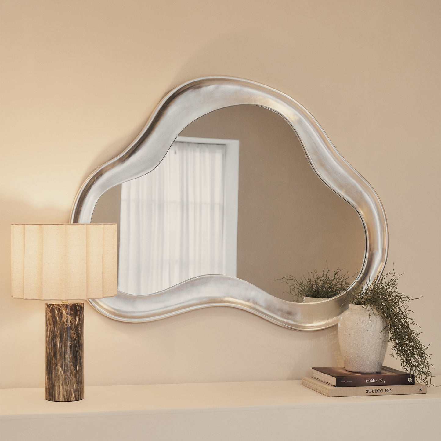 Riva - Specchio Irregolare a Forma di Stagno Cromo Spazzolato 120cm x 90cm
