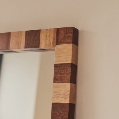 Tessera - Specchio Rettangolare in Legno a Scacchi Legno Scuro e Legno Chiaro 180cm x 90cm