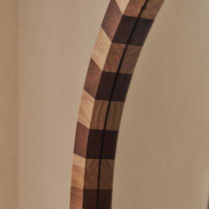 Tessera - Specchio ad Arco in Legno a Scacchi Legno Scuro e Legno Chiaro 170cm x 80cm