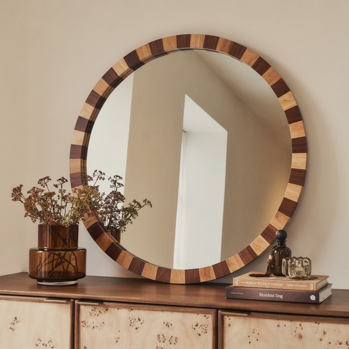 Tessera - Specchio Circolare in Legno a Scacchi Legno Scuro e Legno Chiaro 90cm x 90cm