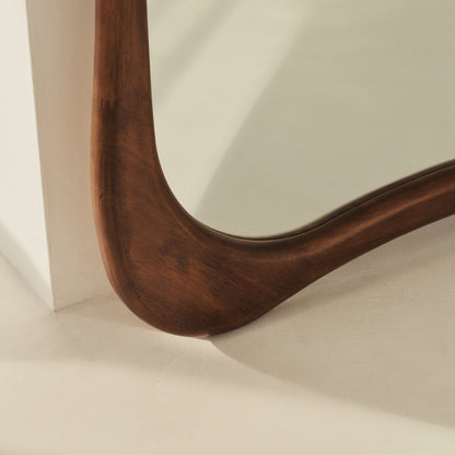 Arcurva - Specchio Irregolare Grande in Legno Scuro a Figura Intera 190 cm x 120 cm