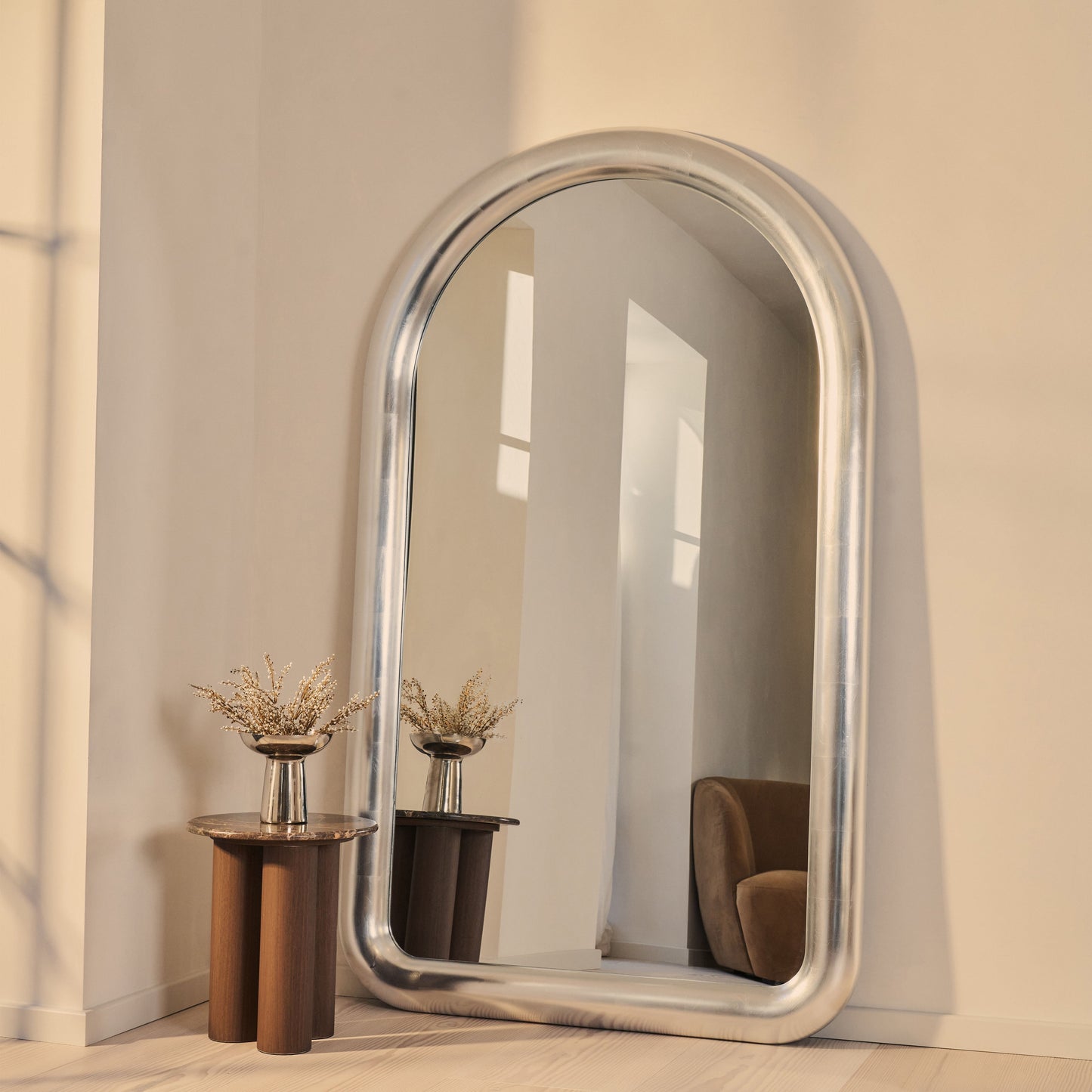 Obsidian - Specchio Grande ad Arco Cromato Spazzolato a Figura Intera 200cm x 120cm
