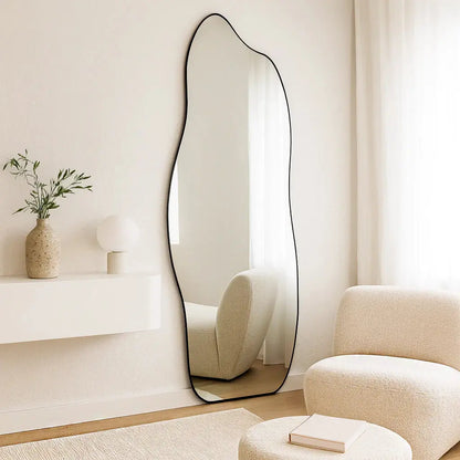 Specchio da Terra Organico Ondulato a Figura Intera - Design Moderno a Fuoco - 160x55cm