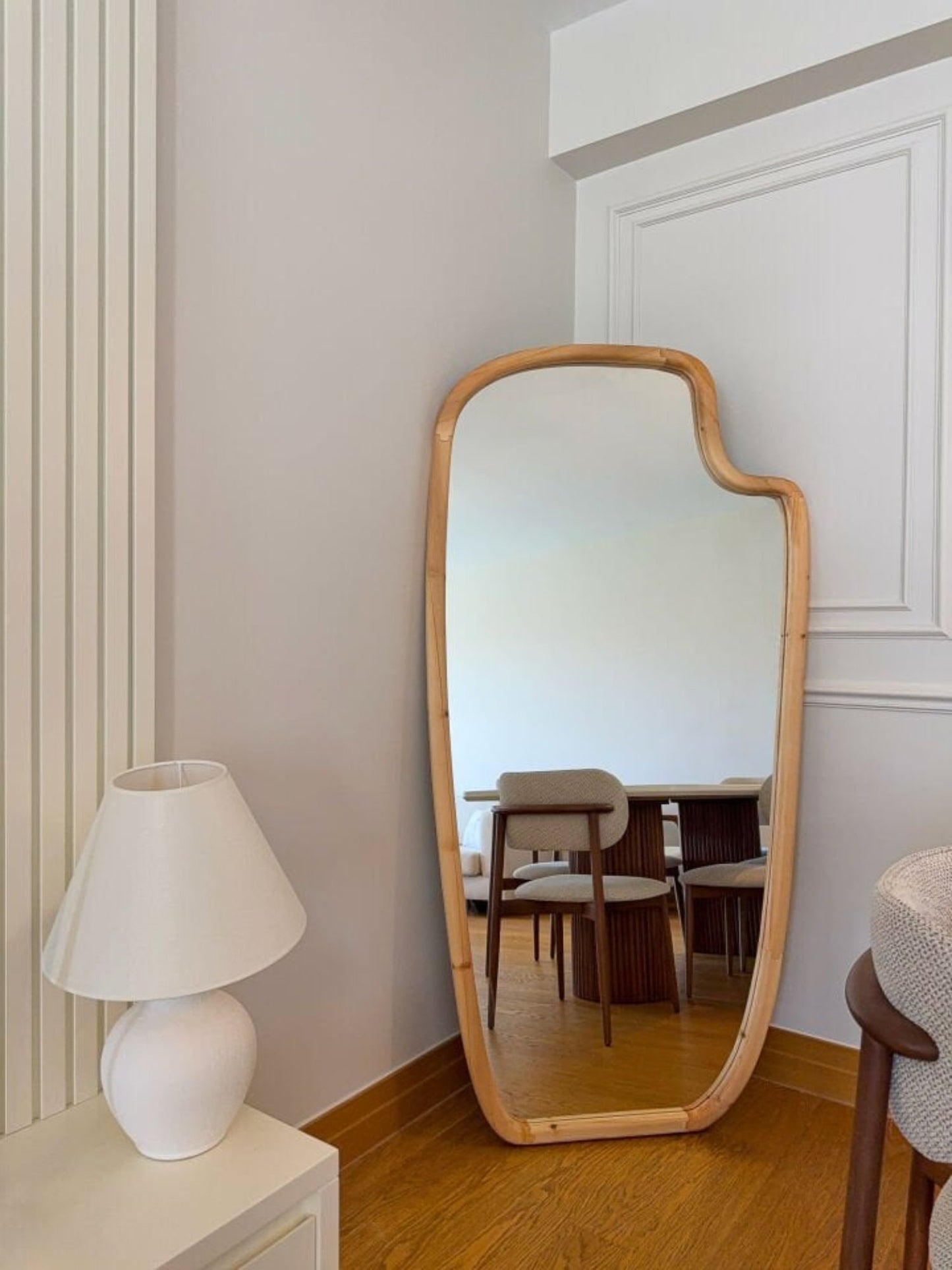 Liv – Specchio Organico con Cornice in Legno 180x100 cm
