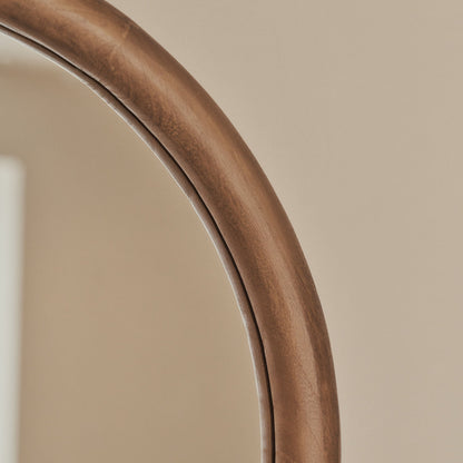 Amora - Specchio Grande ad Arco in Legno Caldo a Figura Intera 172cm x 60cm
